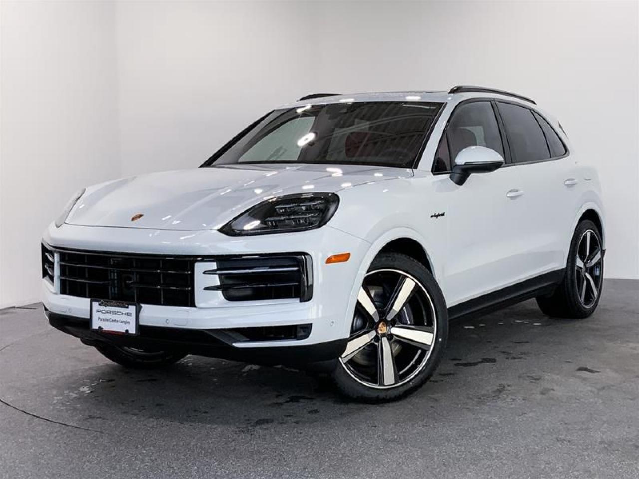 New 2025 Porsche Cayenne e-Hybrid AWD for sale in Langley City, BC