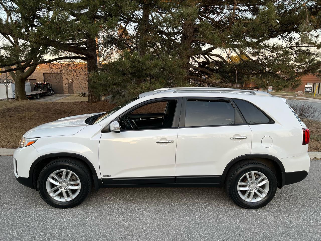 2014 Kia Sorento LX-AWD-YES,....ONLY 81,689KMS!!!NOT A MISPRINT!!! Photo4