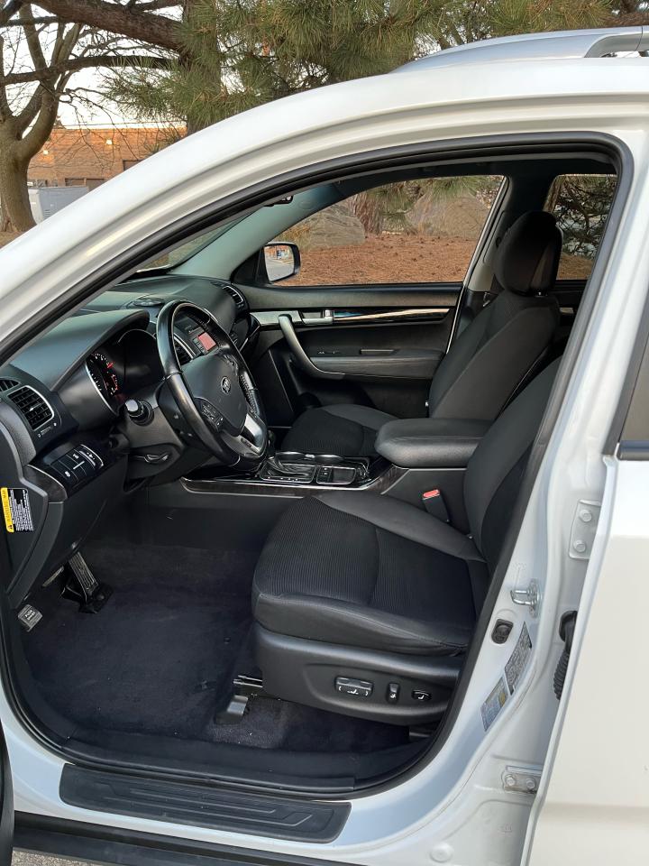 2014 Kia Sorento LX-AWD-YES,....ONLY 81,689KMS!!!NOT A MISPRINT!!! - Photo #18