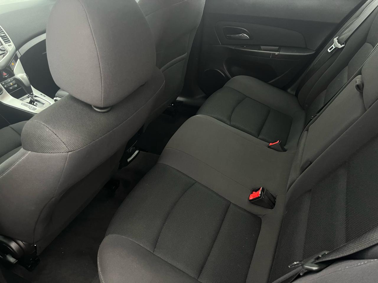 2016 Chevrolet Cruze 1LT | Backup Camera | Bluetooth | Cruise Control - Photo #10