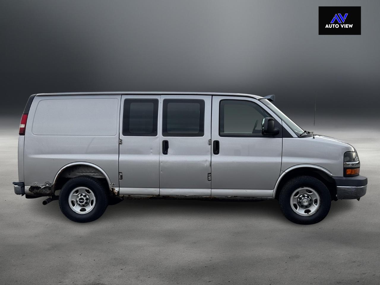 2009 Chevrolet Express Cargo Van RWD 2500 135" **DRIVES GREAT** - Photo #4