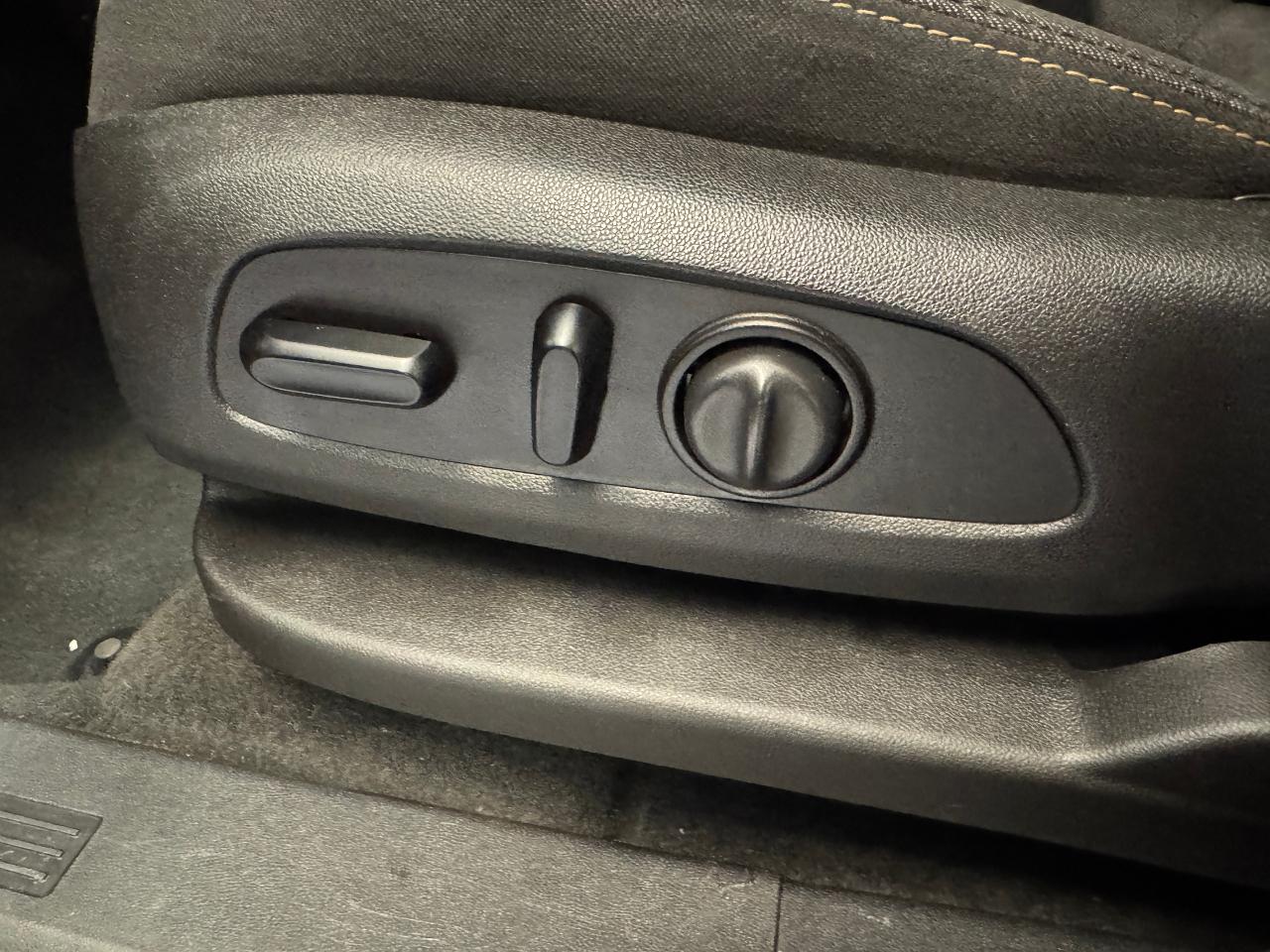 2018 Chevrolet Equinox LT+New Tires+Camera+Remote Start+Heated Seats - Photo #39