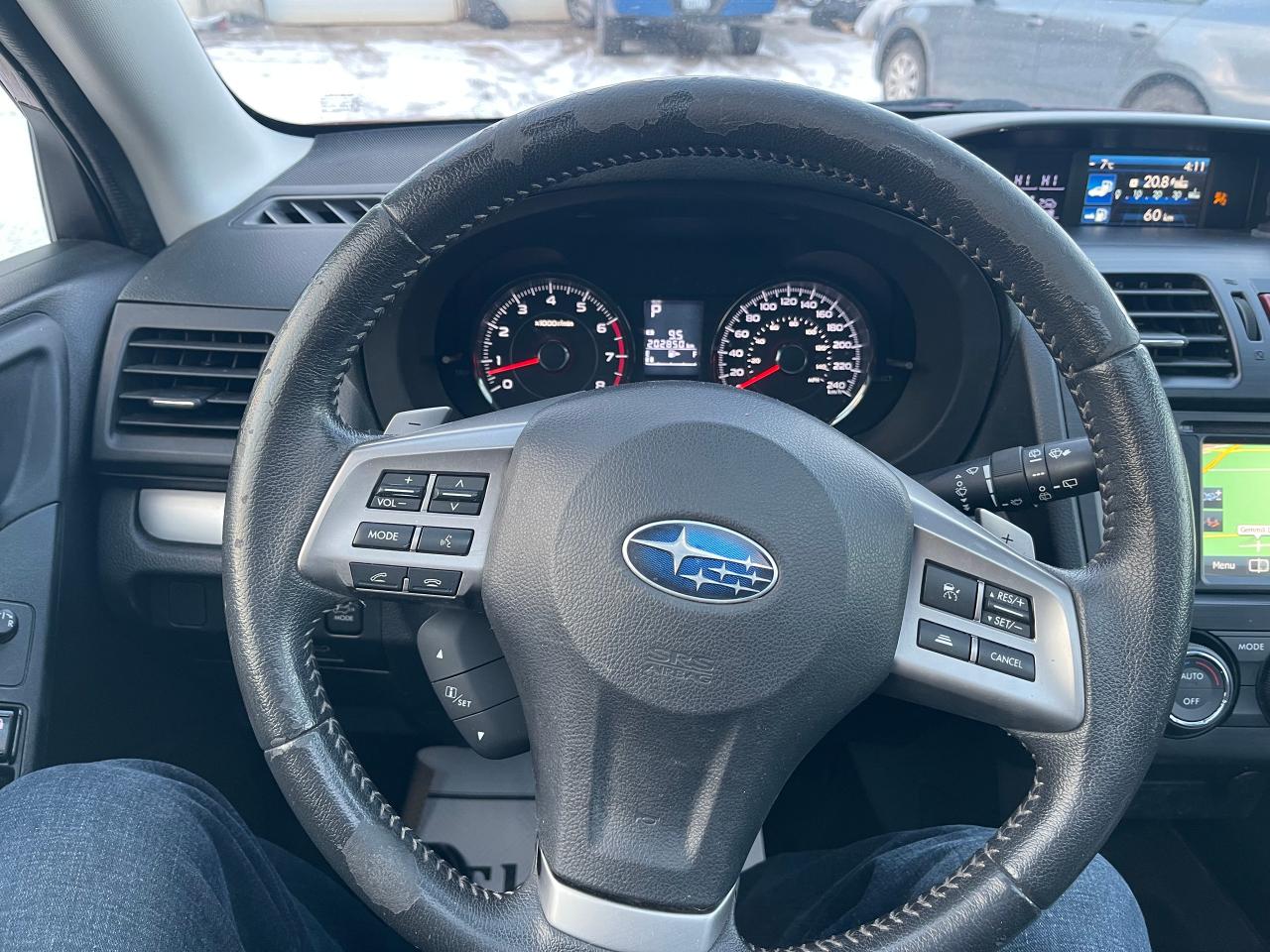 2015 Subaru Forester 2.5i Touring - Photo #9
