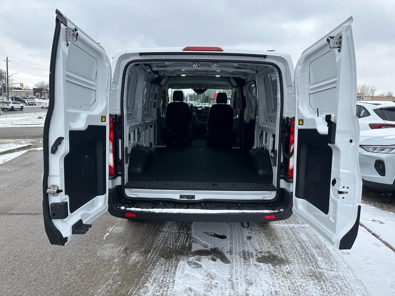 2024 Ford Transit Cargo Van 350 LOW ROOF | BRAND NEW | 0 KMS | CATERING VAN Photo