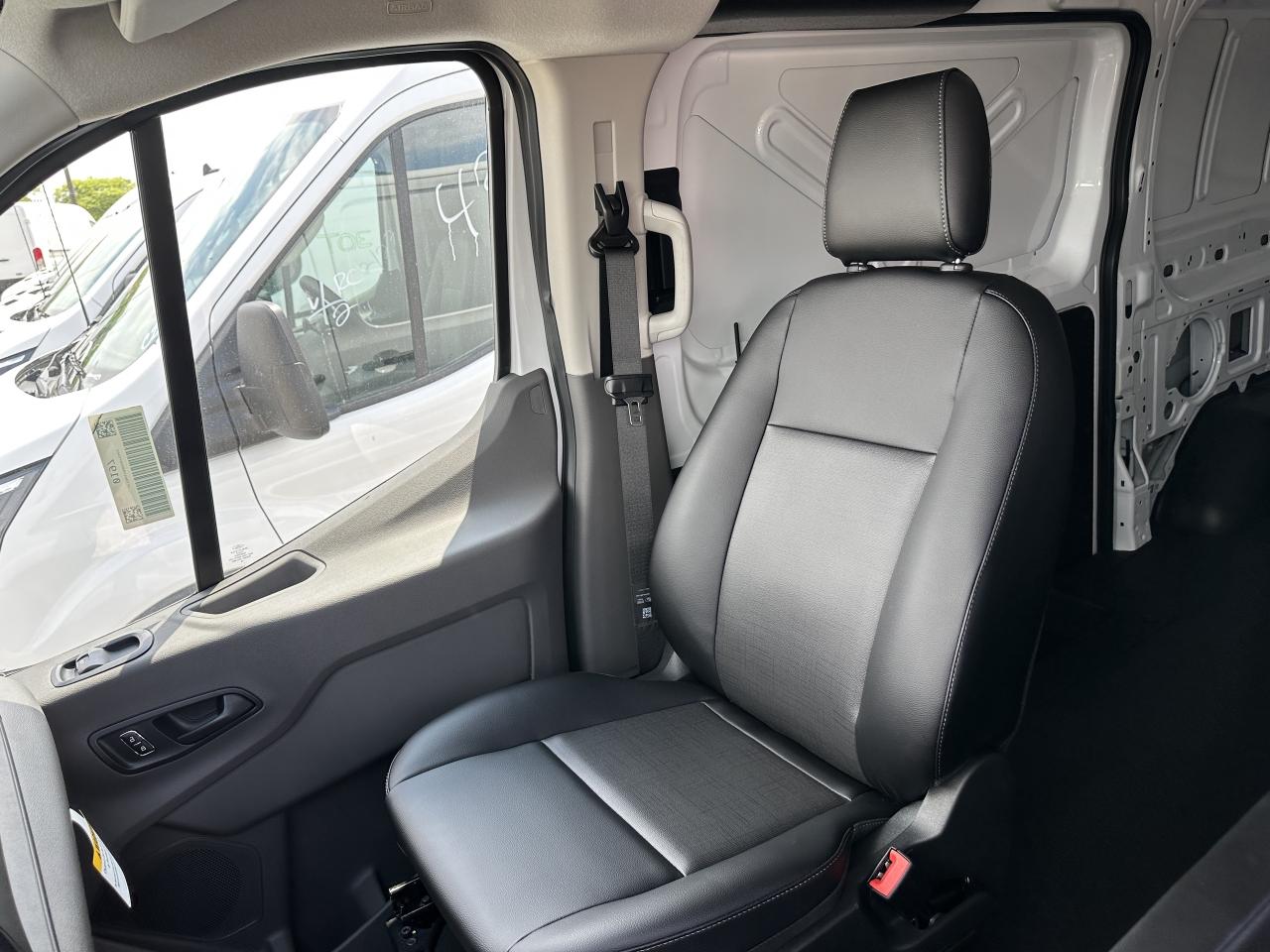 2024 Ford Transit Cargo Van 350 LOW ROOF | BRAND NEW | 0 KMS | CATERING VAN Photo