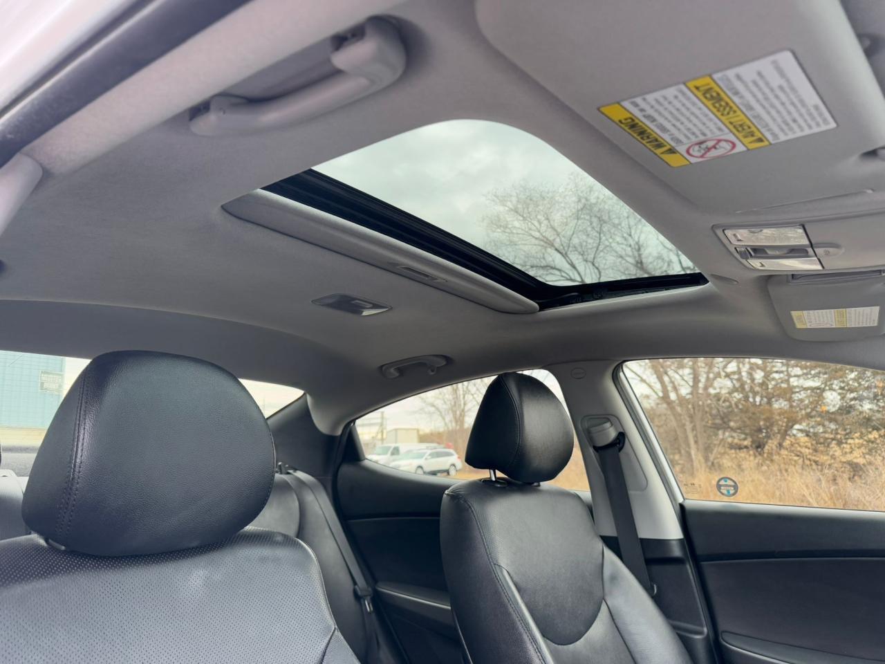 2014 Hyundai Elantra LIMITED | CLEAN CARFAX | ONE OWNER | LEATHER | Photo10