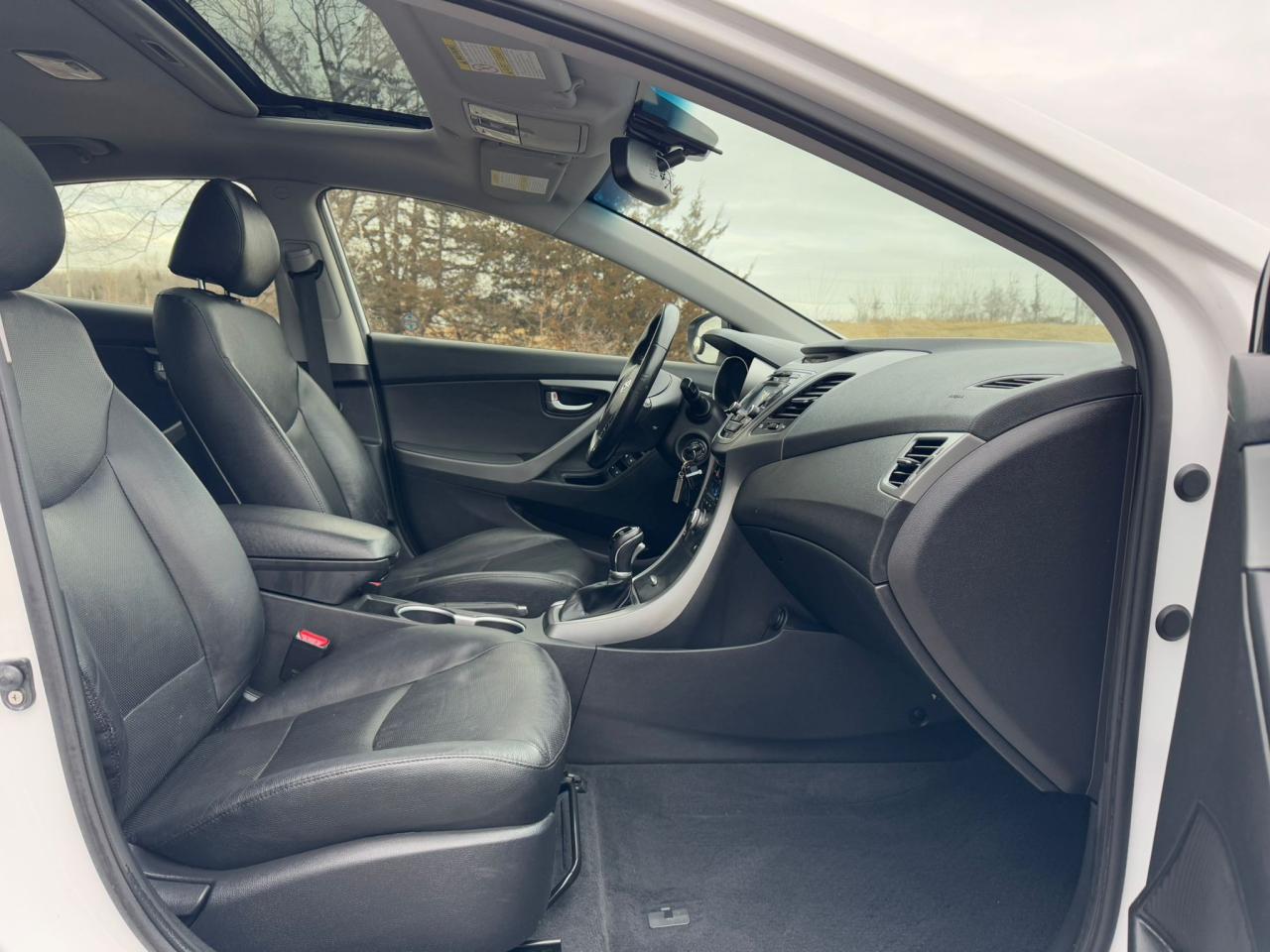2014 Hyundai Elantra LIMITED | CLEAN CARFAX | ONE OWNER | LEATHER | Photo7