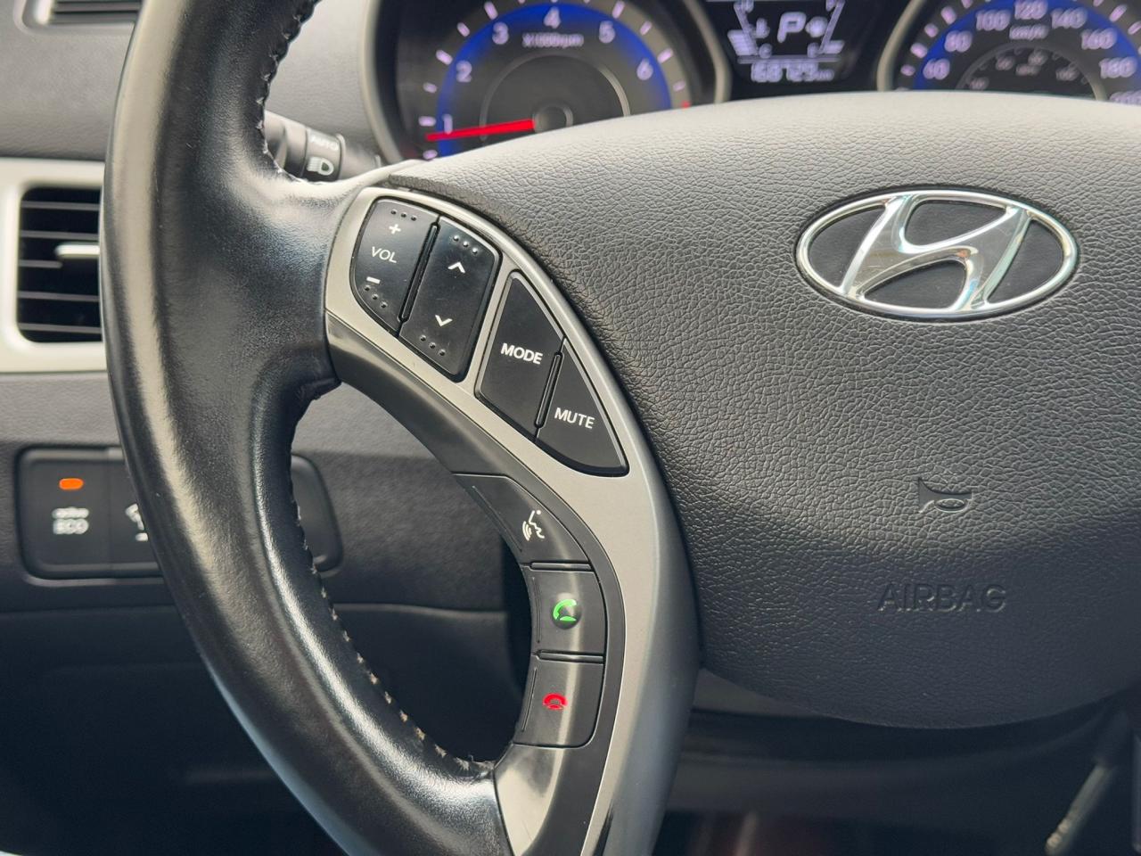2014 Hyundai Elantra LIMITED | CLEAN CARFAX | ONE OWNER | LEATHER | Photo22