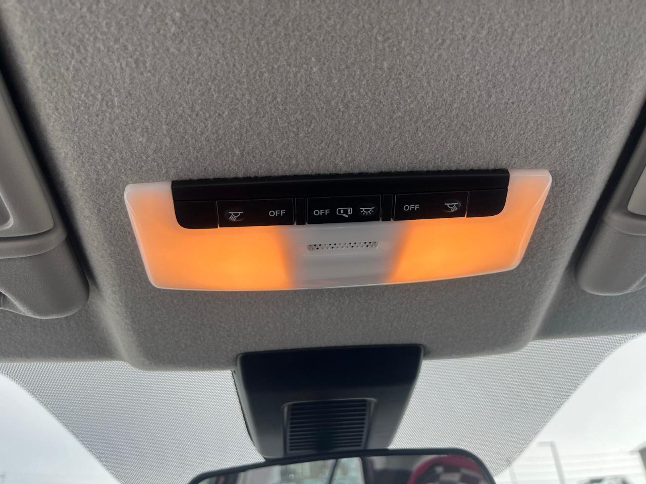 2025 Nissan Kicks Play S FWD Photo