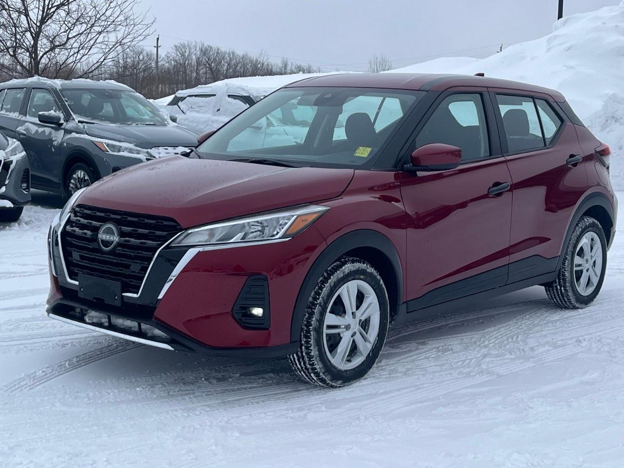 2025 Nissan Kicks Play S FWD Photo