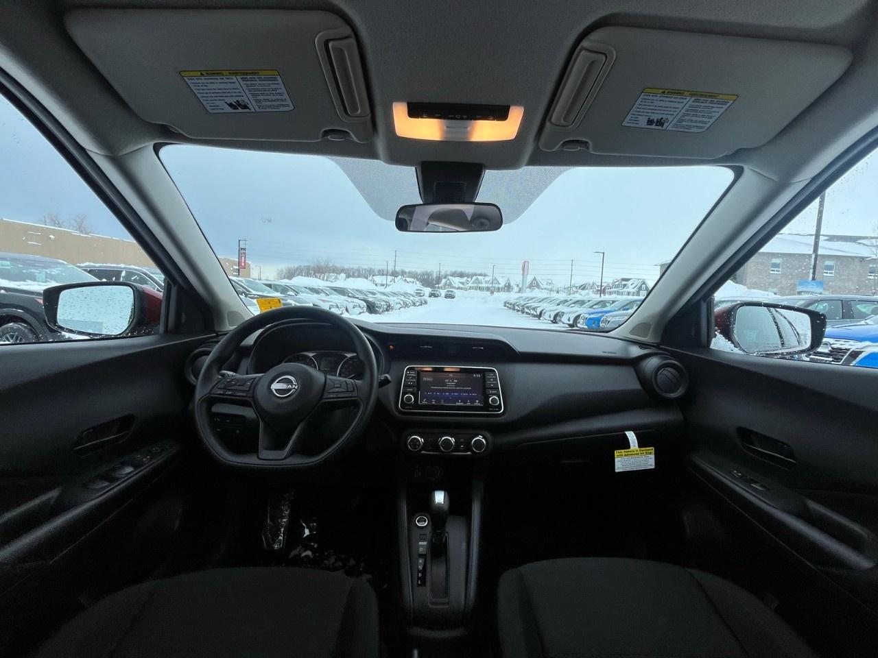 2025 Nissan Kicks Play S FWD Photo