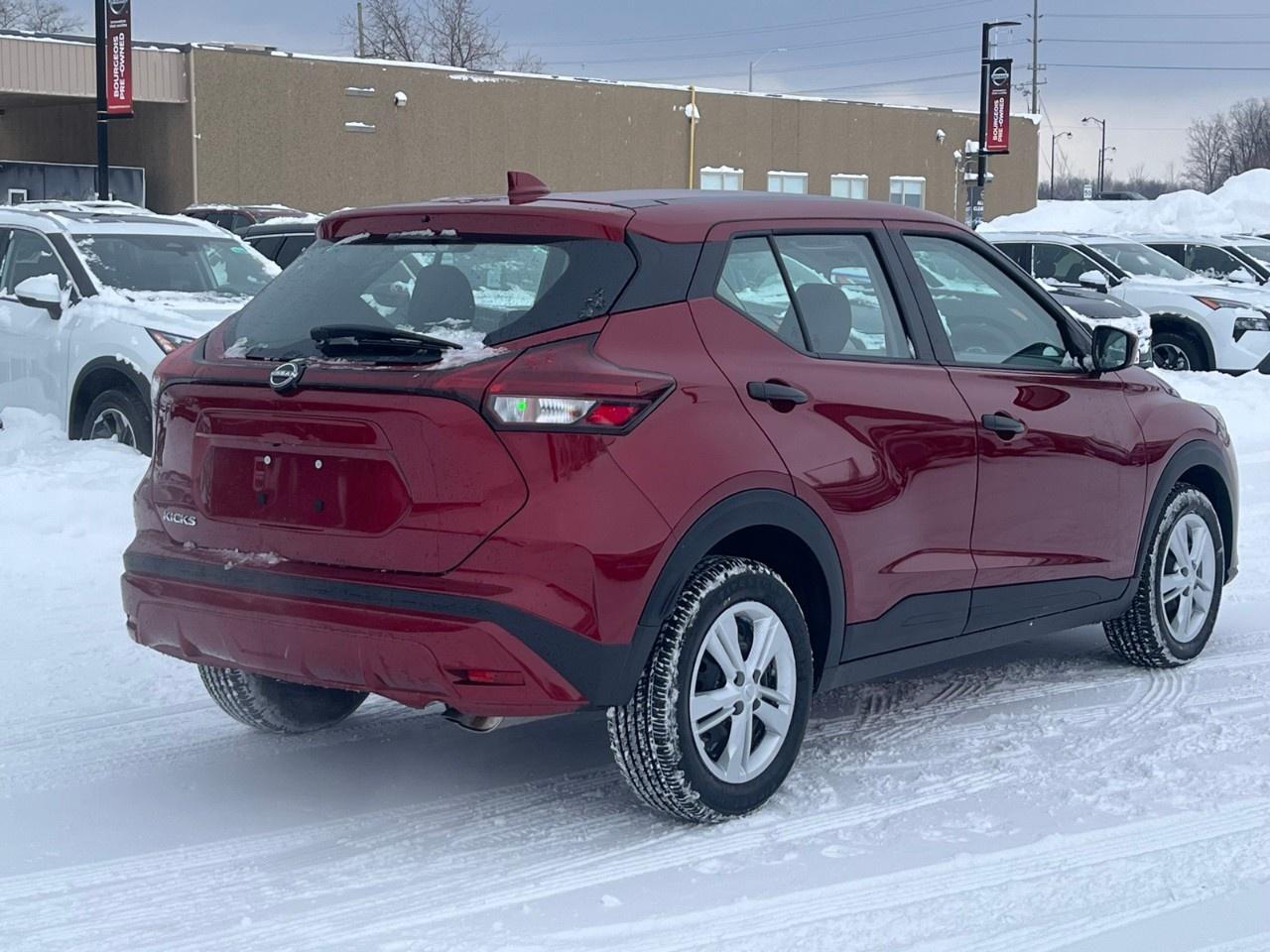 2025 Nissan Kicks Play S FWD Photo