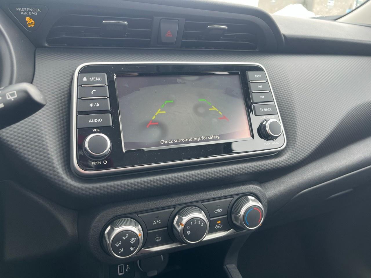 2025 Nissan Kicks Play S FWD Photo