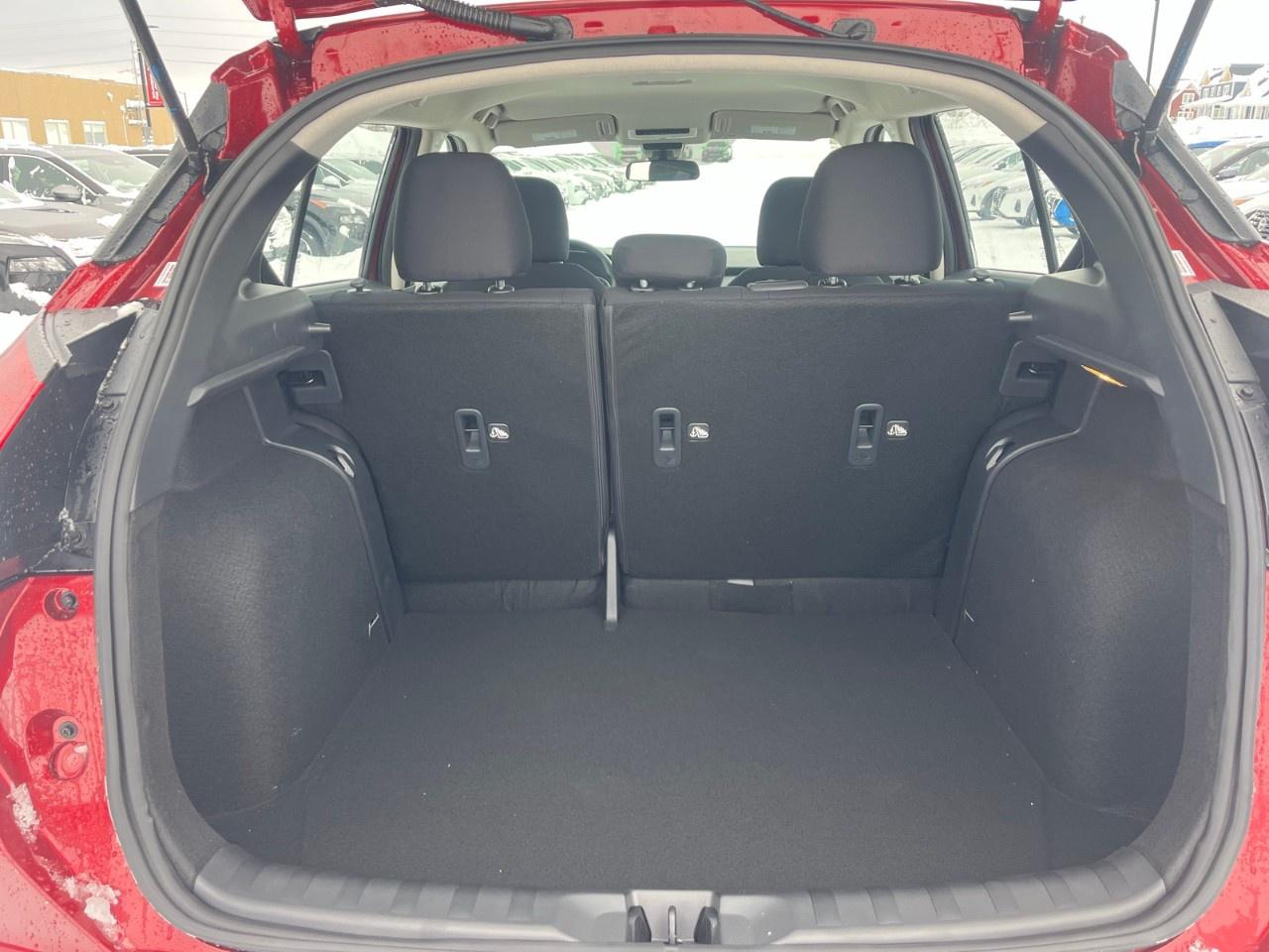 2025 Nissan Kicks Play S FWD Photo