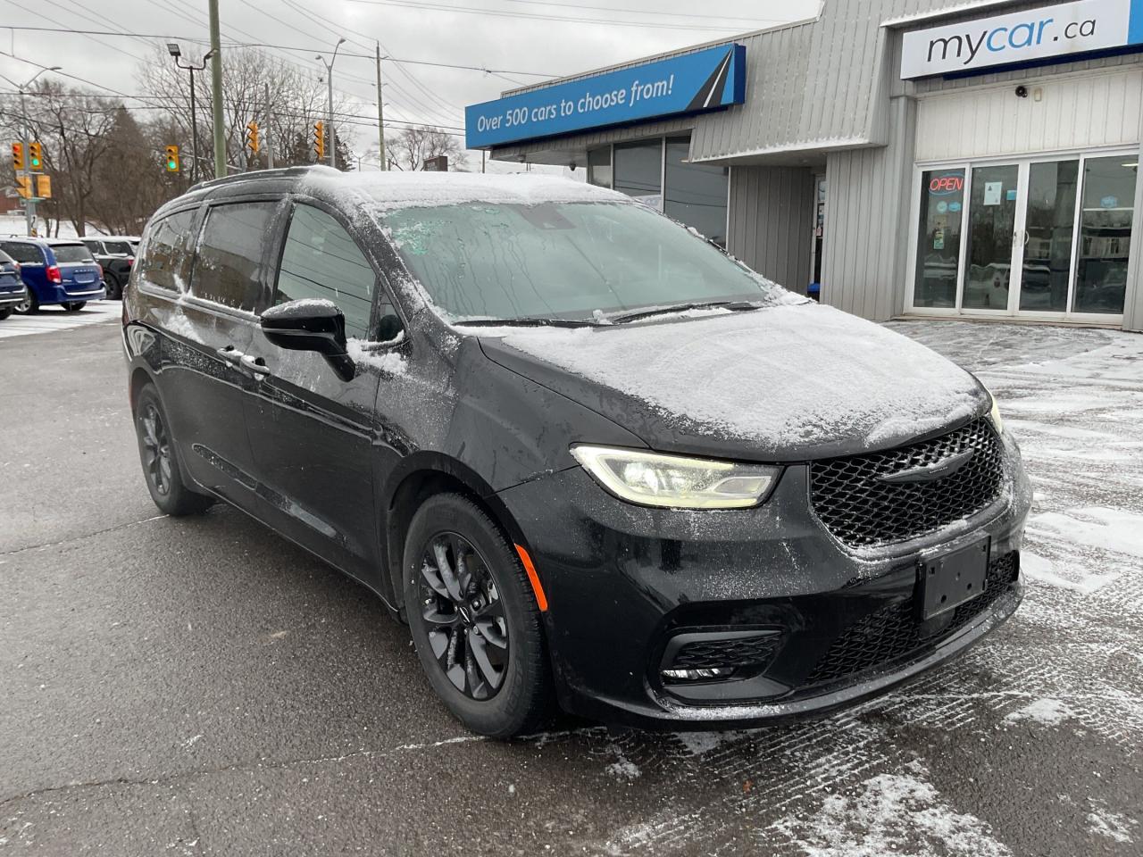 Used 2022 Chrysler Pacifica 2022 Chrysler Pacifica Touring L – Elevate Your Family Journeys! for sale in Kingston, ON