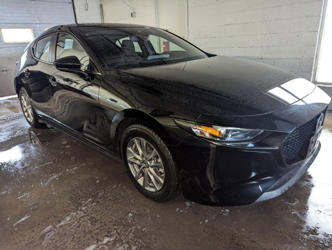 Used 2020 Mazda MAZDA3 GS Auto i-ACTIV AWD HATCHBACK!! for sale in Barrie, ON