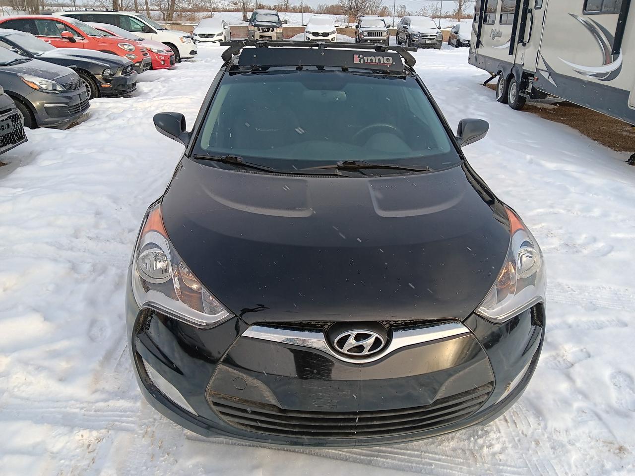 2017 Hyundai Veloster Automatic, Backup Camera - Photo #2