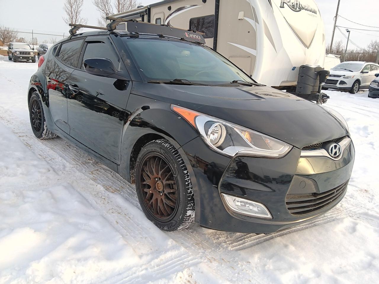 2017 Hyundai Veloster Automatic, Backup Camera - Photo #3