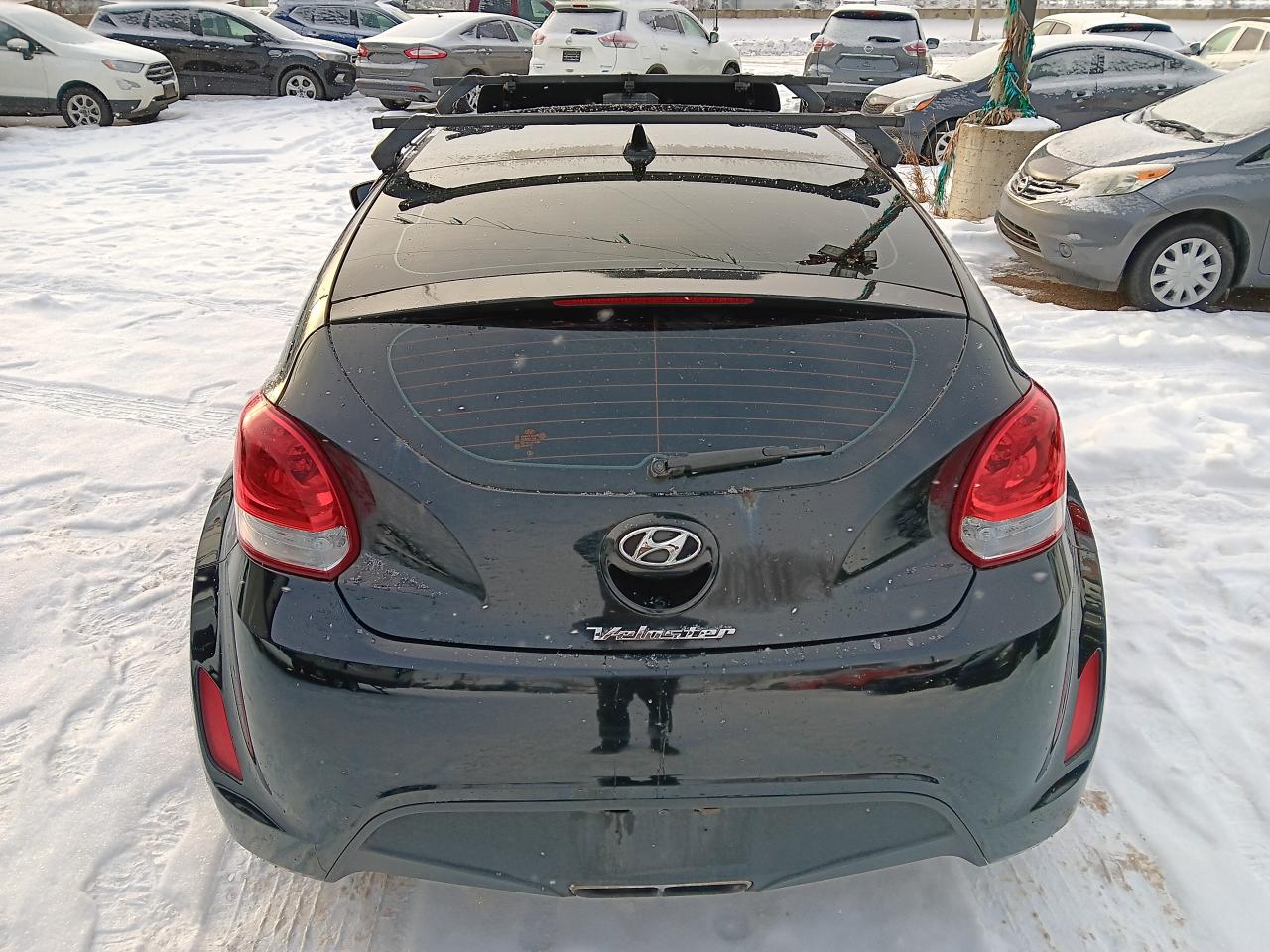 2017 Hyundai Veloster Automatic, Backup Camera - Photo #6