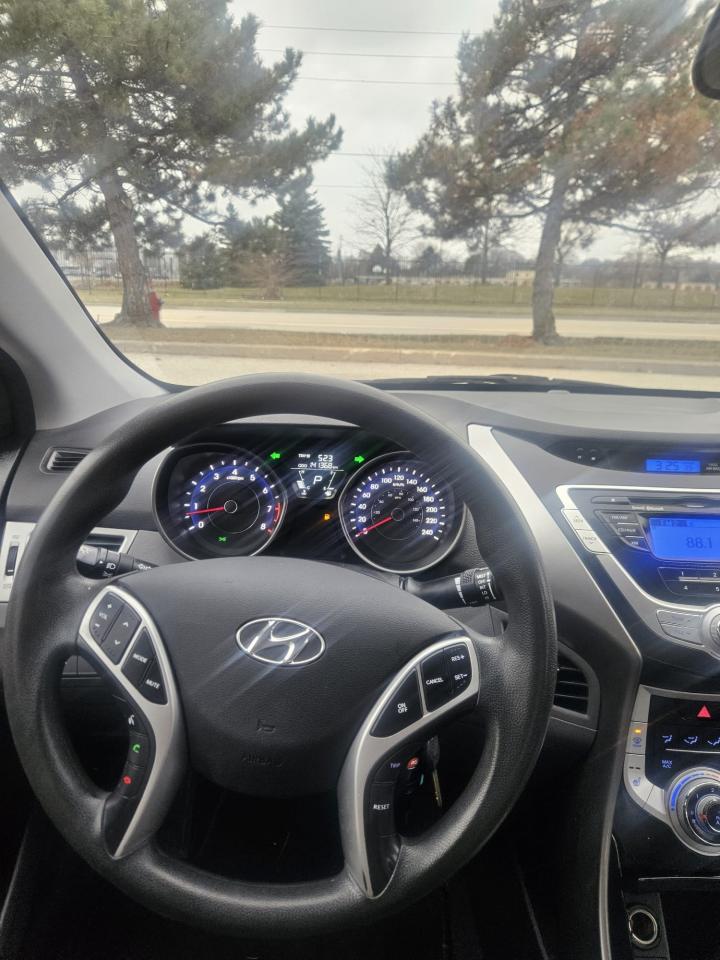 2012 Hyundai Elantra 4DR SDN AUTO GL - Photo #17