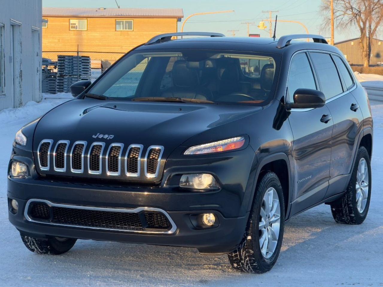 Used 2016 Jeep Cherokee 4WD Limited/Heated Wheel/Seats,BackupCam,Sunroof for sale in Kipling, SK