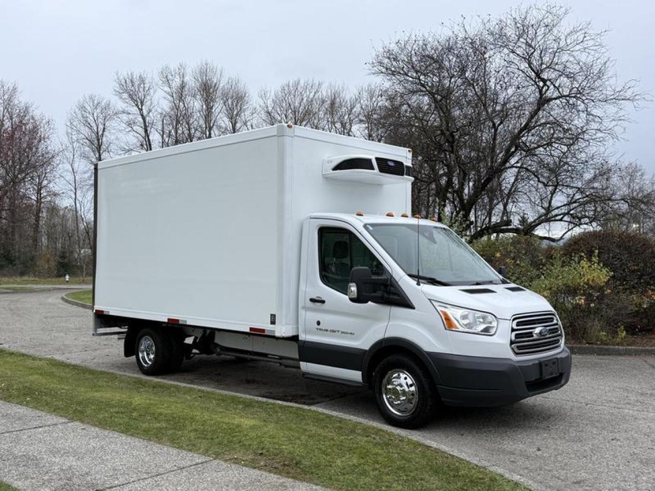 Used 2018 Ford Transit T-350 14 Foot Reefere cube Van for sale in Burnaby, BC