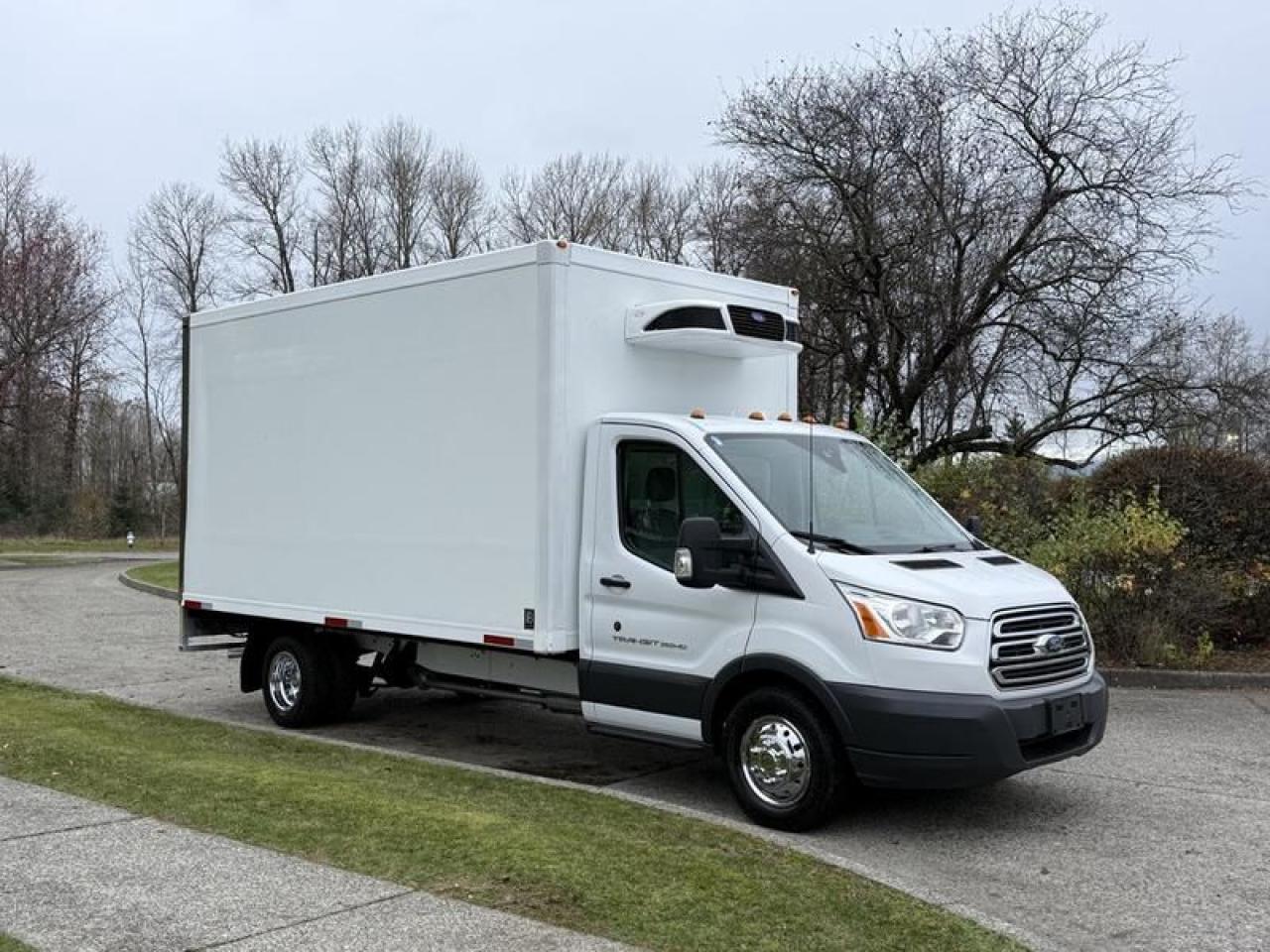 Used 2018 Ford Transit T-350 14 Foot Reefer cube Van for sale in Burnaby, BC