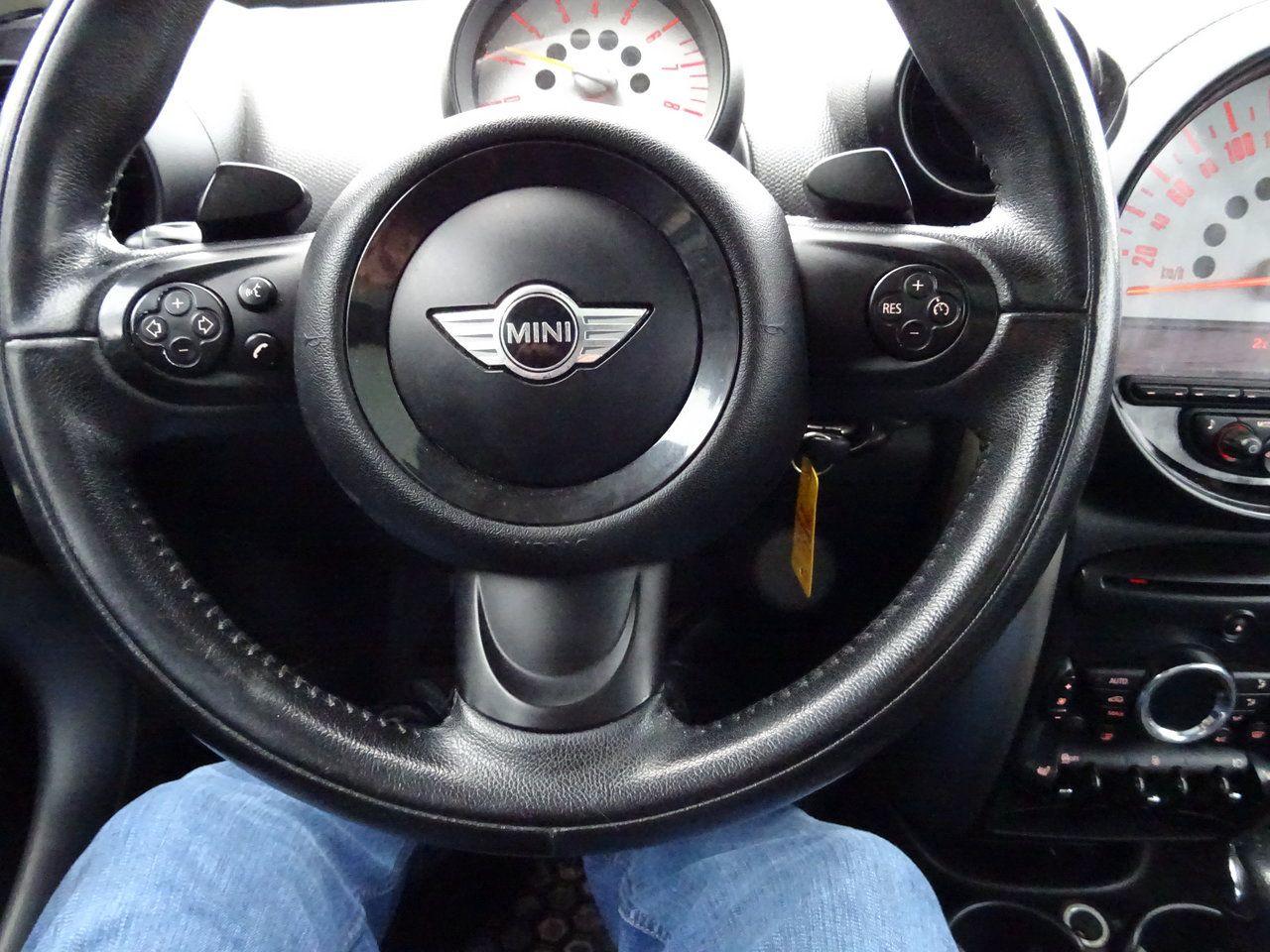 2014 MINI Cooper Countryman COUNTRYMAN - Photo #17