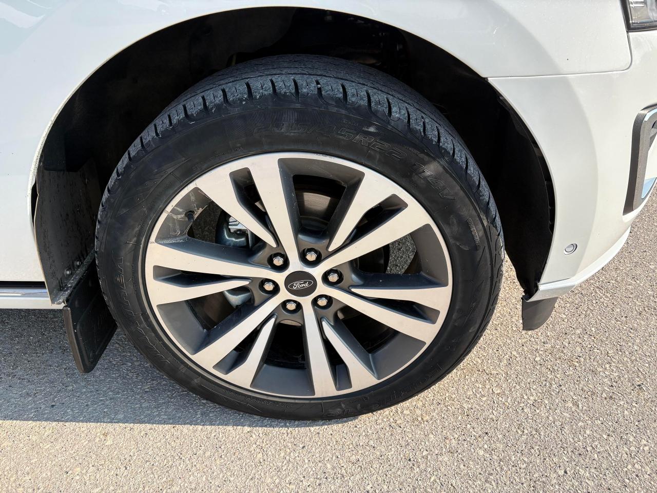 2021 Ford Expedition Max Platinum Photo5