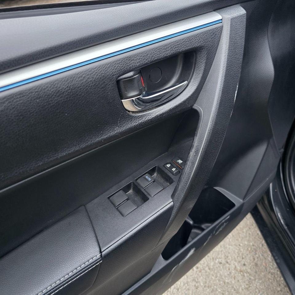 2014 Toyota Corolla 4dr Sdn CVT S - Photo #9