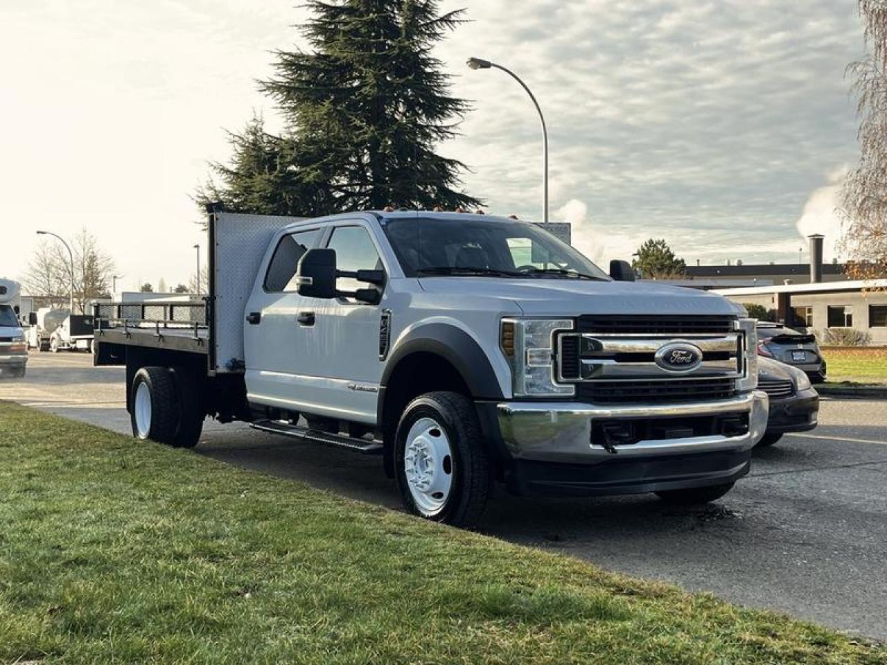 Used 2018 Ford F-450 SD 12 Foot Flat Deck 4WD for sale in Burnaby, BC