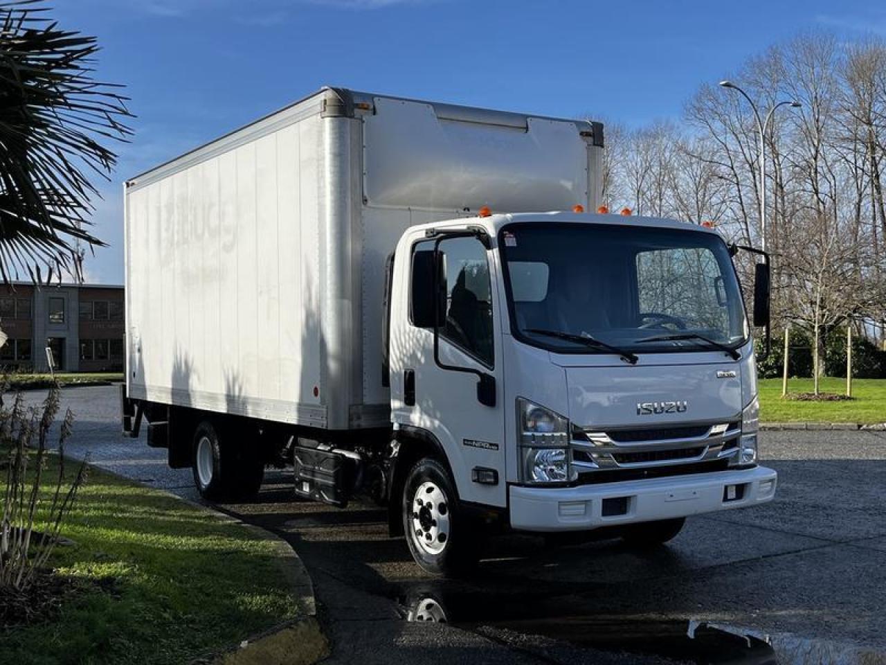 Used 2020 Isuzu NPR 16 Foot Cube Van With Power Tailgate 3 Seater Diesel for sale in Burnaby, BC