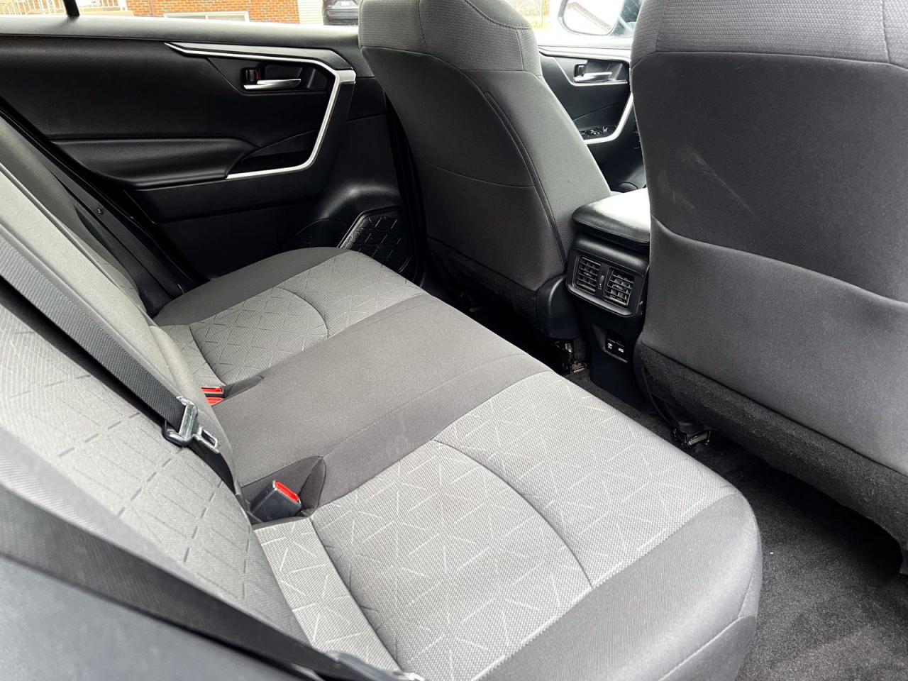 2021 Toyota RAV4 XLE - Photo #11