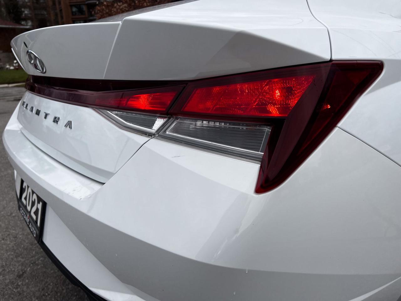 2021 Hyundai Elantra Preferred - Photo #5