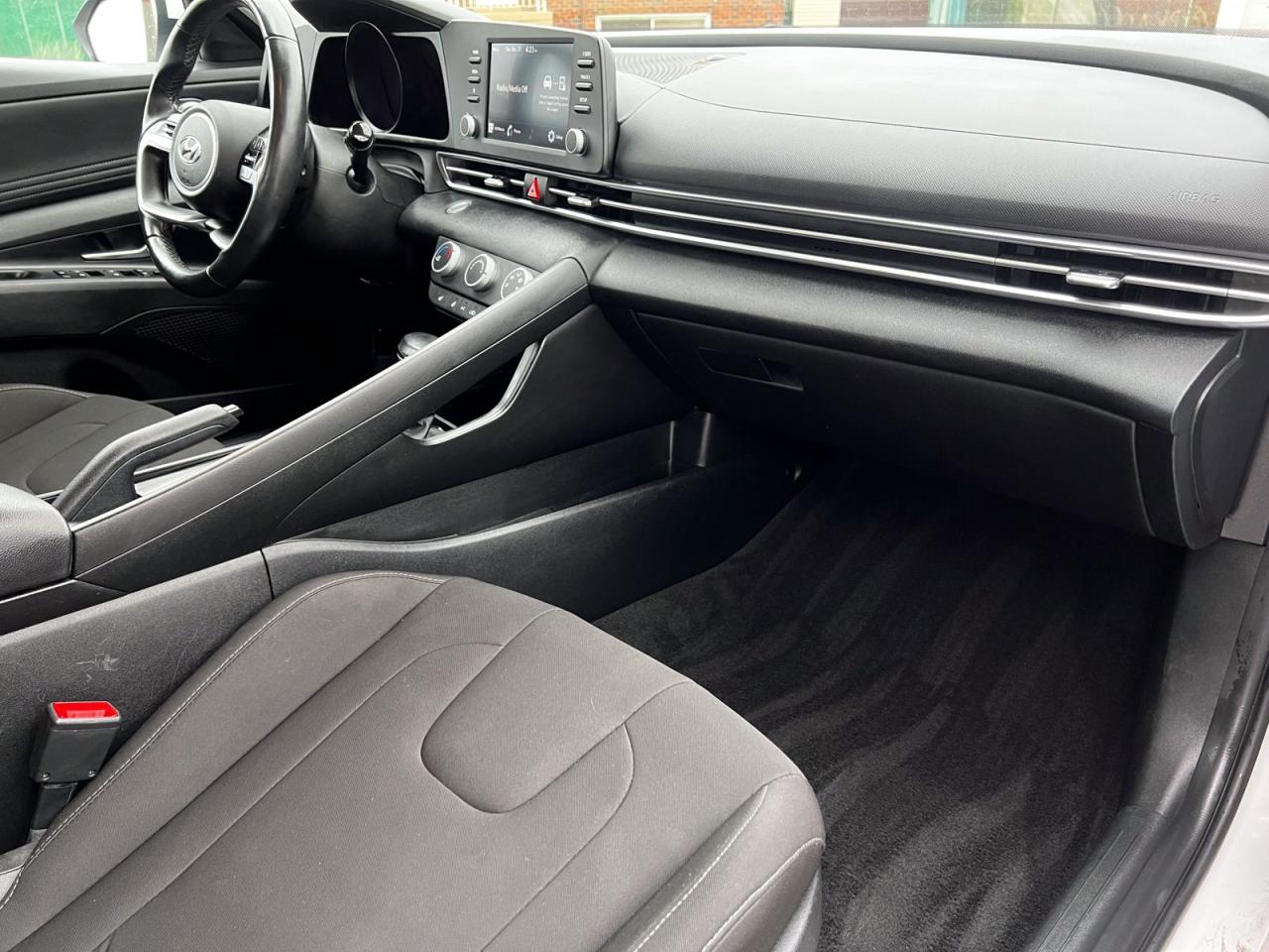 2021 Hyundai Elantra Preferred - Photo #6