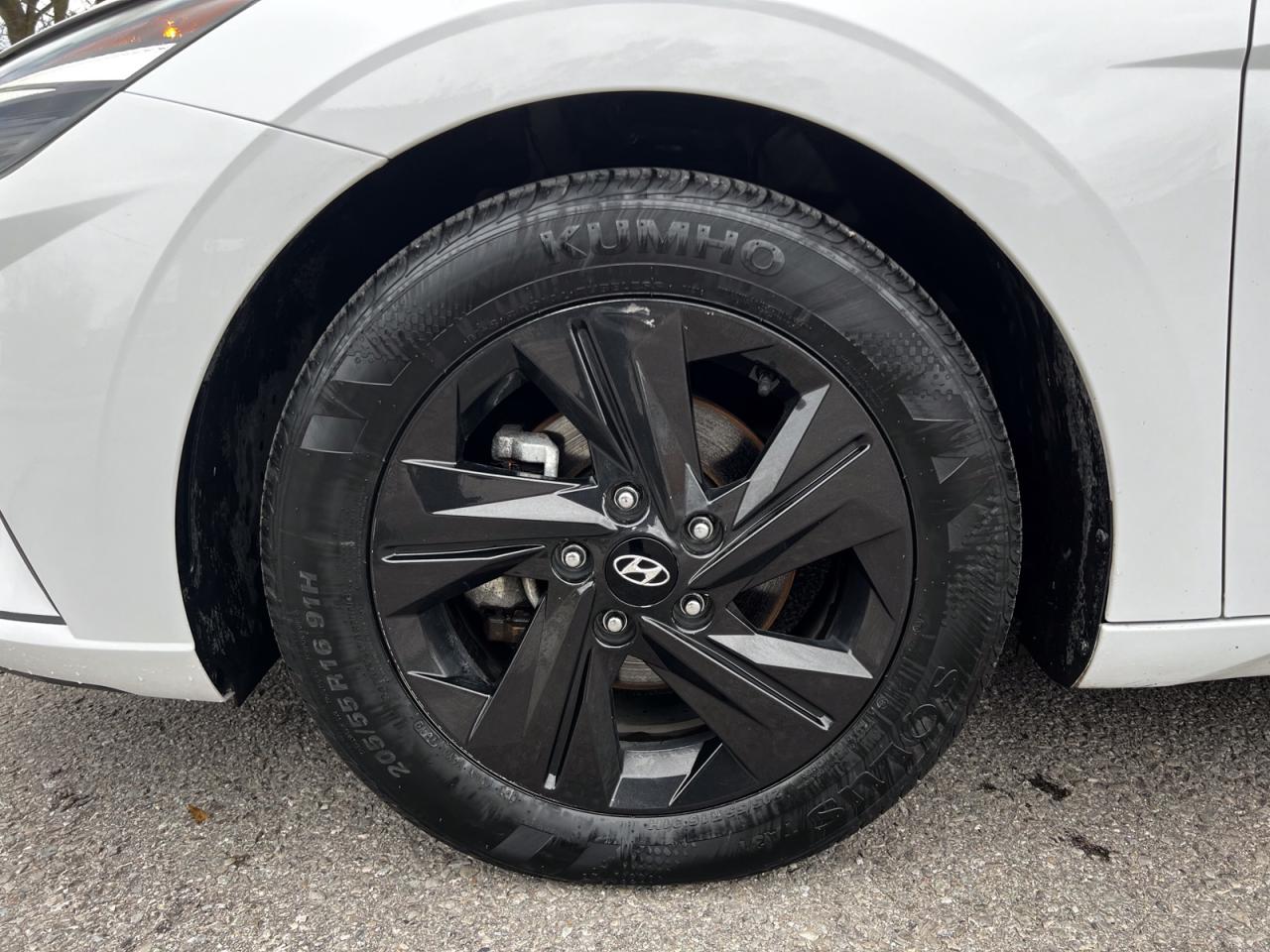 2021 Hyundai Elantra Preferred - Photo #4