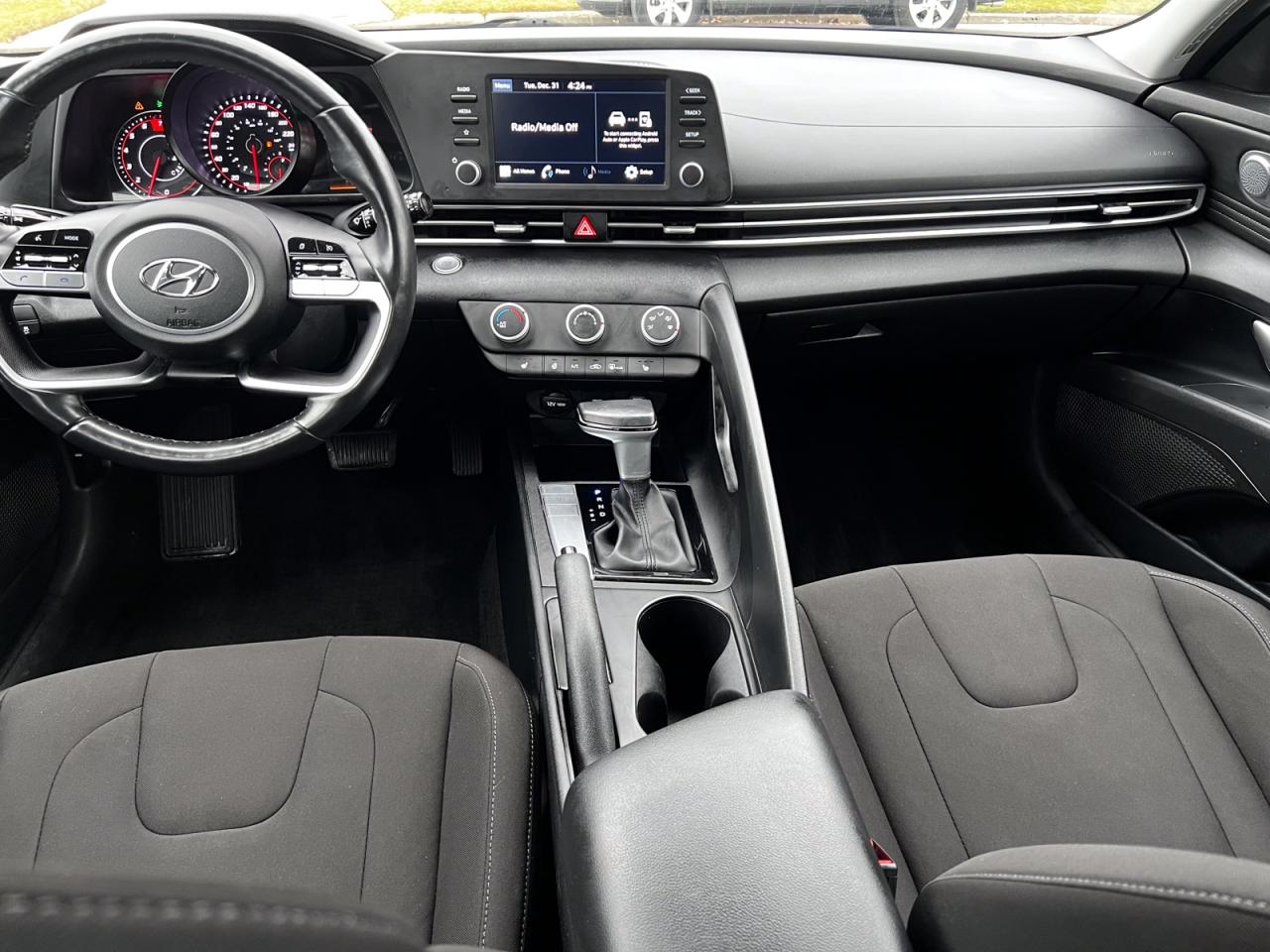 2021 Hyundai Elantra Preferred - Photo #10