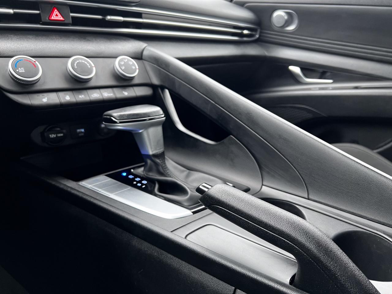 2021 Hyundai Elantra Preferred - Photo #18