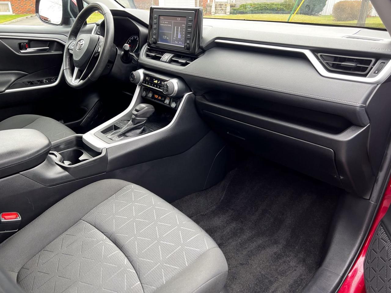 2021 Toyota RAV4 XLE - Photo #12