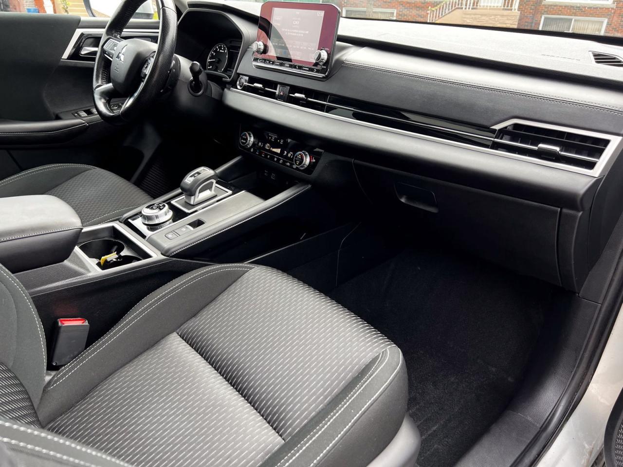 2022 Mitsubishi Outlander S-AWC - Photo #12