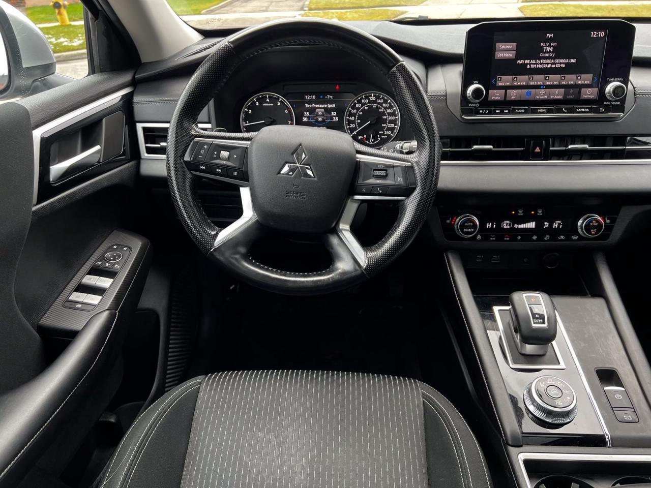 2022 Mitsubishi Outlander S-AWC - Photo #17