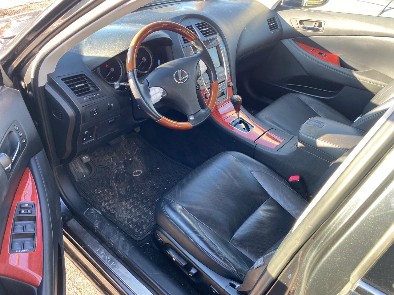 2007 Lexus ES 350 Local Trade Low KM's Heated Seats, Nav, Sunroof - Photo #2