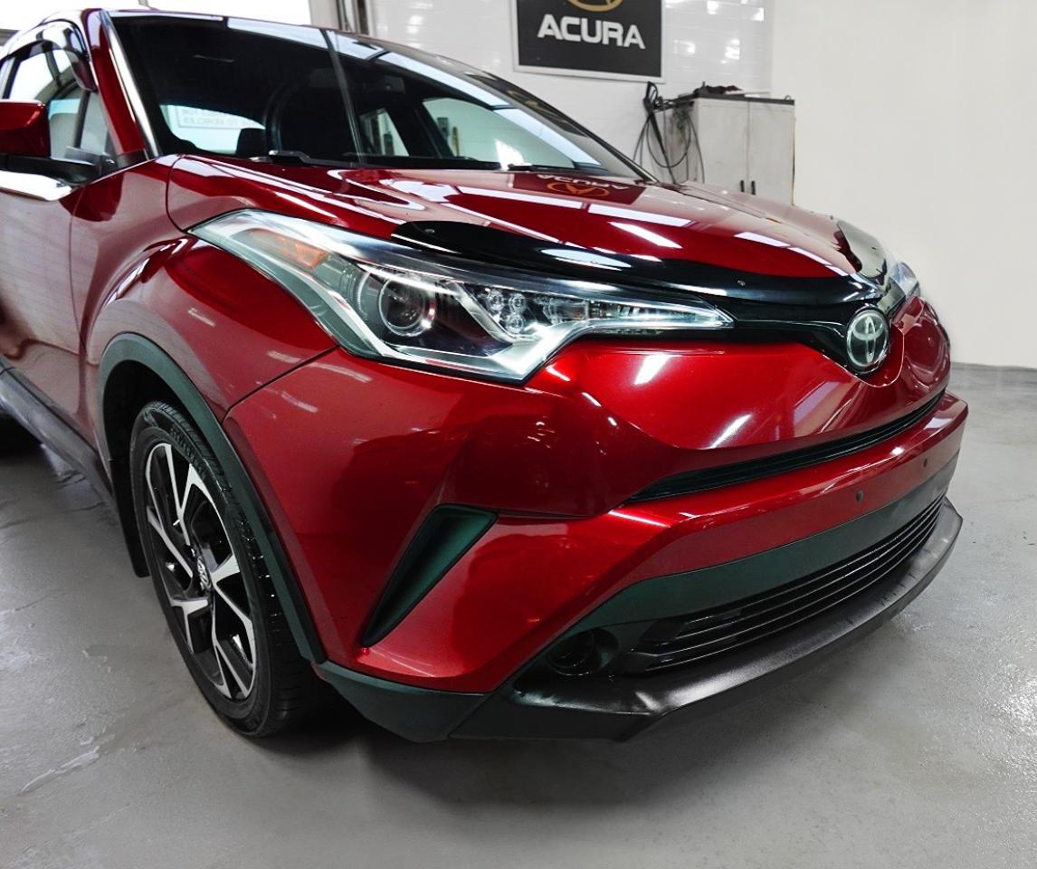 2018 Toyota C-HR ONE OWNER,NO ACCIDENT,XLE MODEL - Photo #12