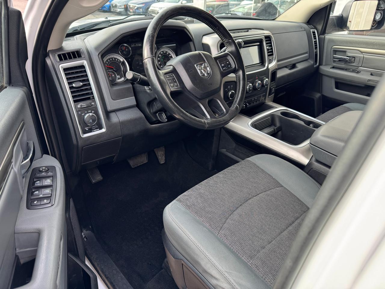 2017 RAM 2500 SLT CREW 5.7L V8 HEMI 4x4+New Tires+Camera Photo77