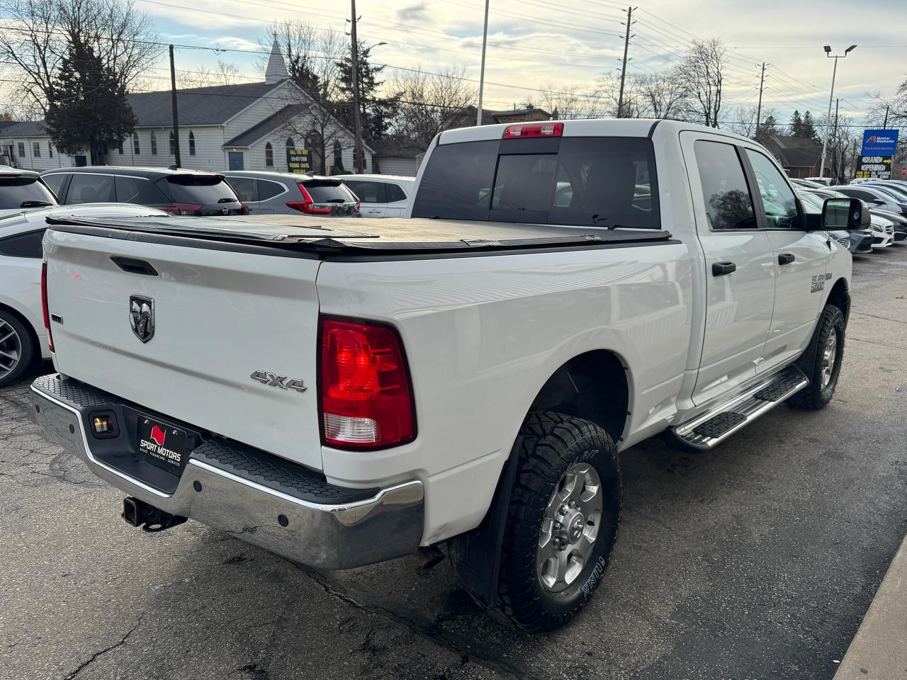 2017 RAM 2500 SLT CREW 5.7L V8 HEMI 4x4+New Tires+Camera Photo9
