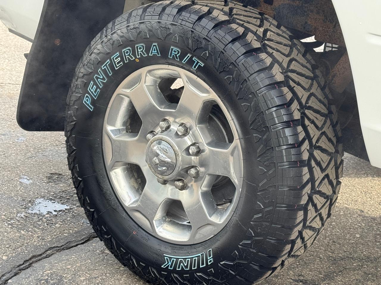 2017 RAM 2500 SLT CREW 5.7L V8 HEMI 4x4+New Tires+Camera Photo108