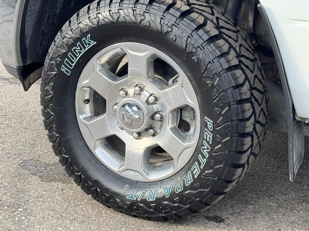 2017 RAM 2500 SLT CREW 5.7L V8 HEMI 4x4+New Tires+Camera Photo106