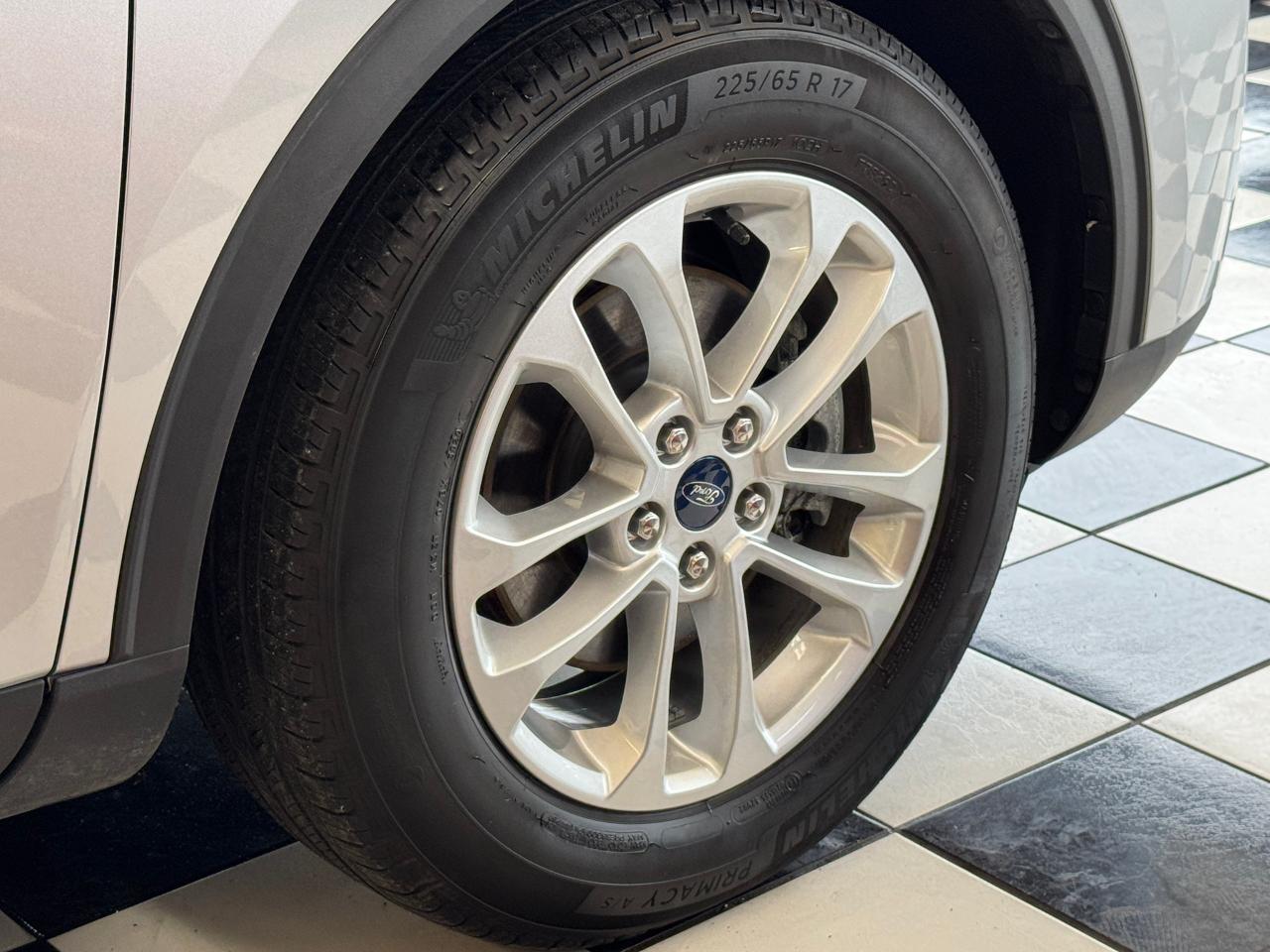2020 Ford Escape SE+New Tires+ApplePlay+LaneDeparture+CLEANC CARFAX - Photo #52