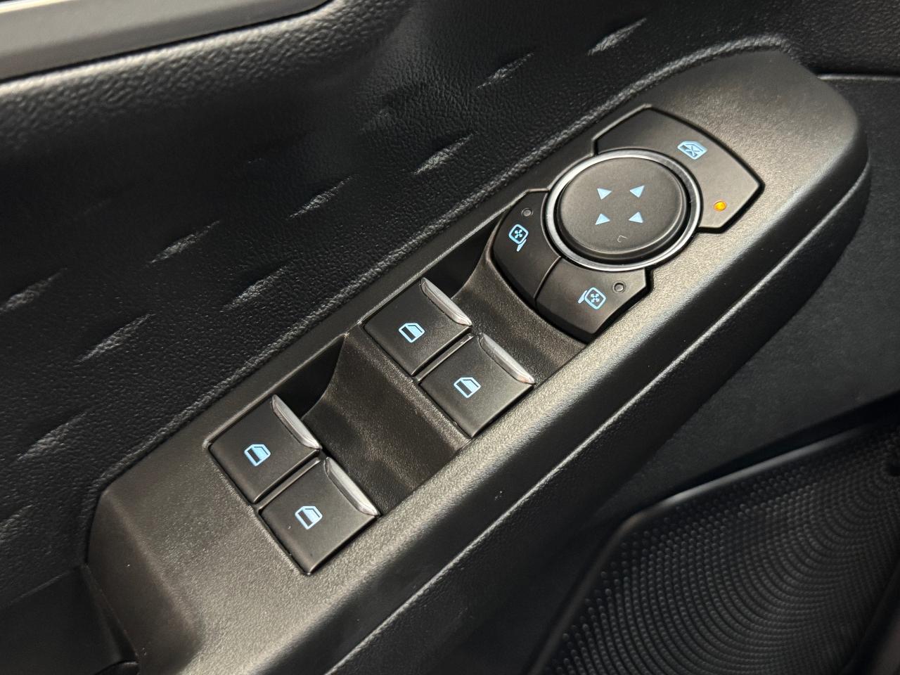 2020 Ford Escape SE+New Tires+ApplePlay+LaneDeparture+CLEANC CARFAX - Photo #45