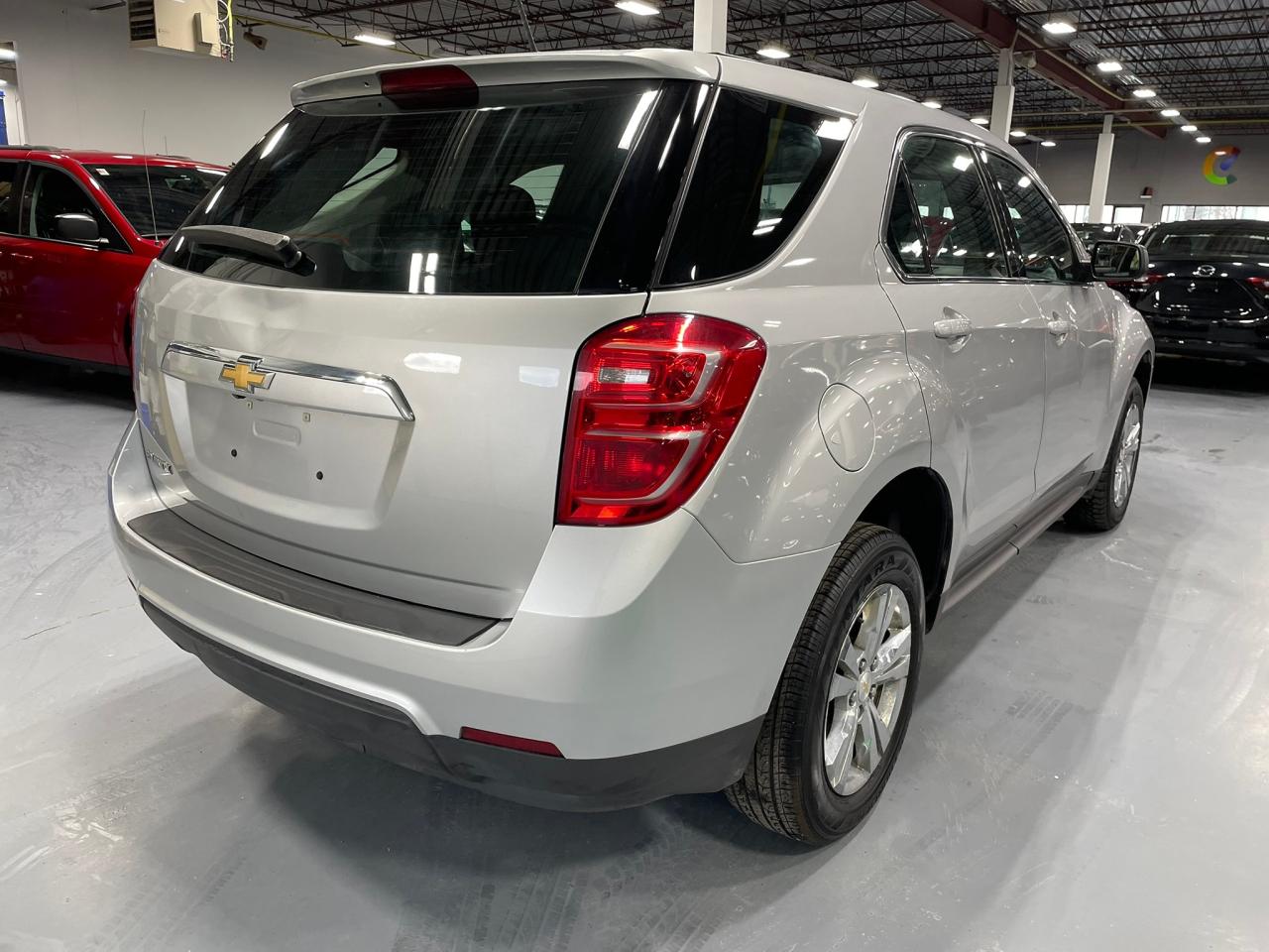 2017 Chevrolet Equinox LS Photo4